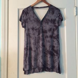 AEO “sexy soft” grey tie dye shirt
